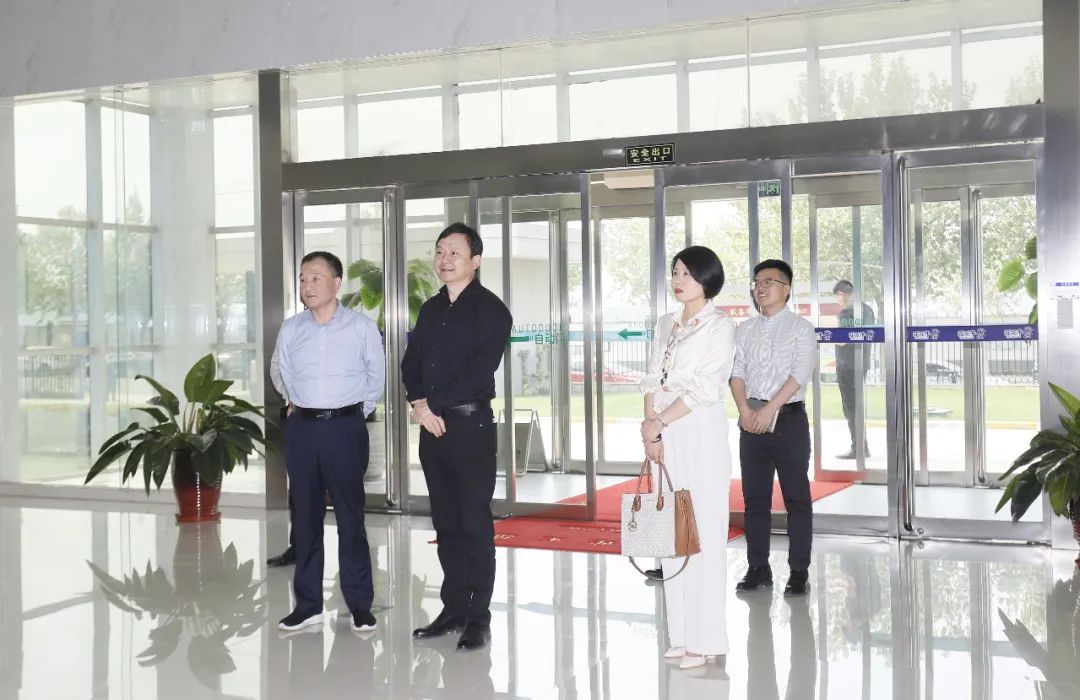 花花牛丨北京家音順達蒞臨花花牛乳業(yè)集團參觀訪談 花花牛丨北京家音順達蒞臨花花牛乳業(yè)集團參觀訪談