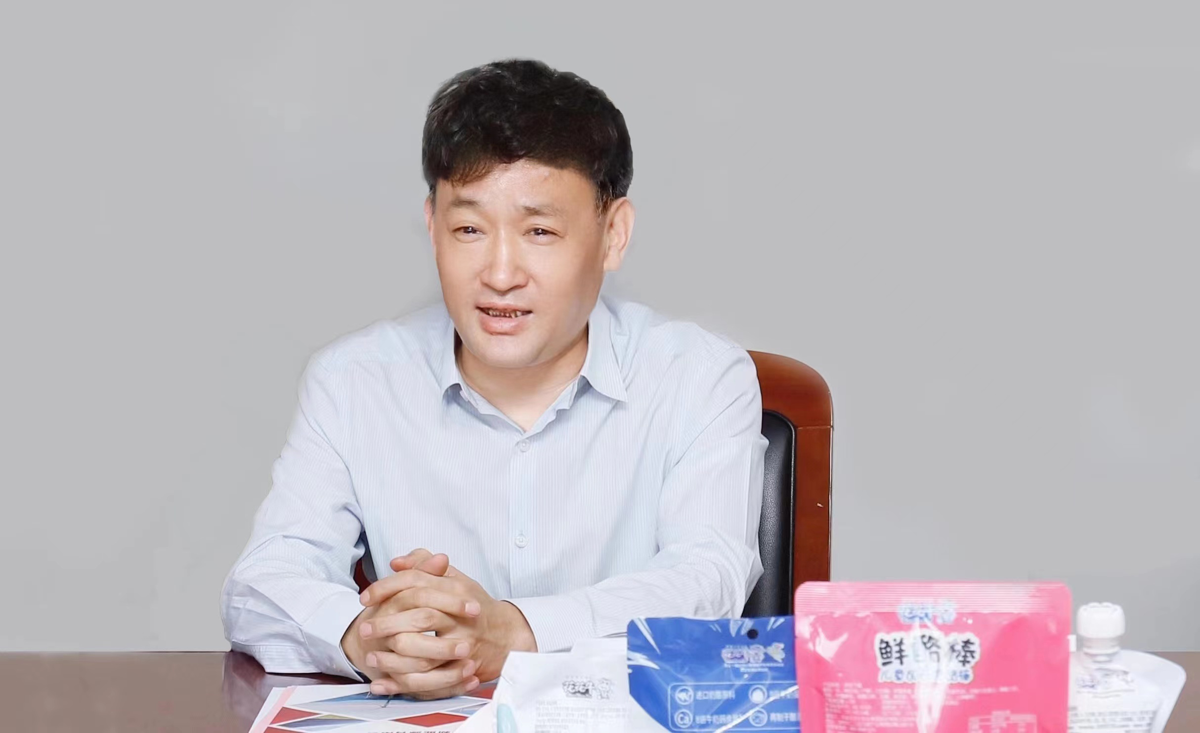 花花牛乳業(yè)集團與國電河南新能源有限公司舉行光伏項目合作開發(fā)簽約儀式 花花牛乳業(yè)集團與國電河南新能源有限公司舉行光伏項目合作開發(fā)簽約儀式