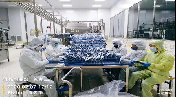 花花牛 | 疾風(fēng)來臨，你是不是勁草？