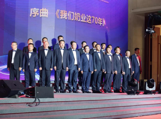 致敬祖國70華誕 |花花牛亮相第十屆中國奶業(yè)大會(huì) 致敬祖國70華誕 |花花牛亮相第十屆中國奶業(yè)大會(huì)